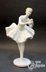 Скульптура Балерина с цветком